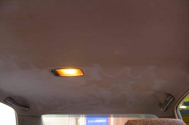 車内のタバコ臭とヤニ汚れを室内丸ごと温水洗浄クリーニング 車内クリーニングスーパープレミアム エコスタイル 熊本東区