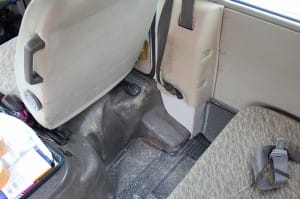 マイクロバス 車内清掃