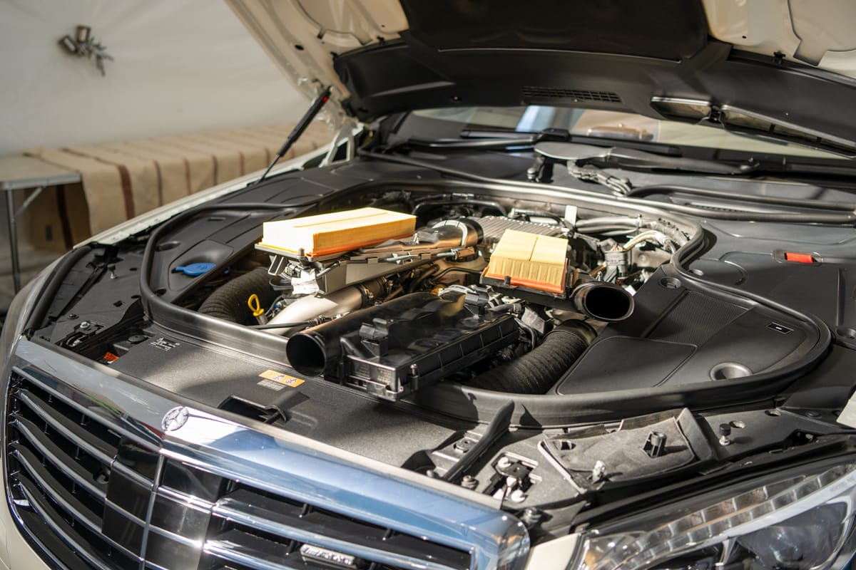 日米特許取得!!
自然素材のみの新発明、自動車のエアクリーナーにスプレーするだけでガソリン・ディーゼル・LPガス車の燃焼効率を改善し、排気ガス軽減とともに燃費が改善されます。2015年式メルセデスベンツ　AMG S63 2024年3月26日施工分